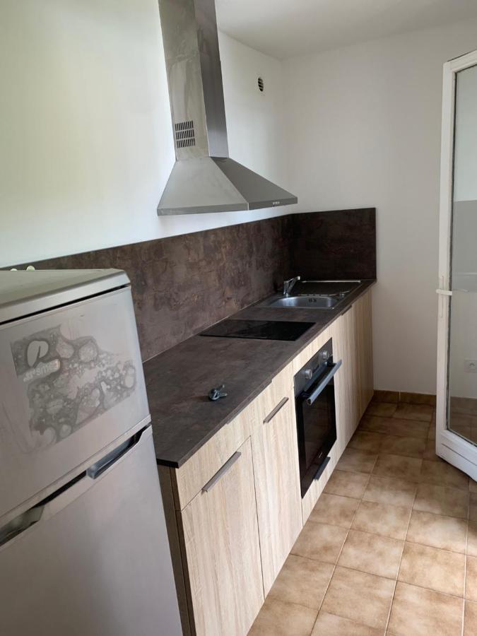 Studio Vue Montagne Avec Parking Gratuit Apartment Bastia  Bagian luar foto