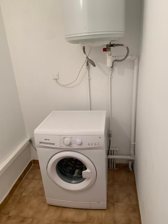 Studio Vue Montagne Avec Parking Gratuit Apartment Bastia  Bagian luar foto