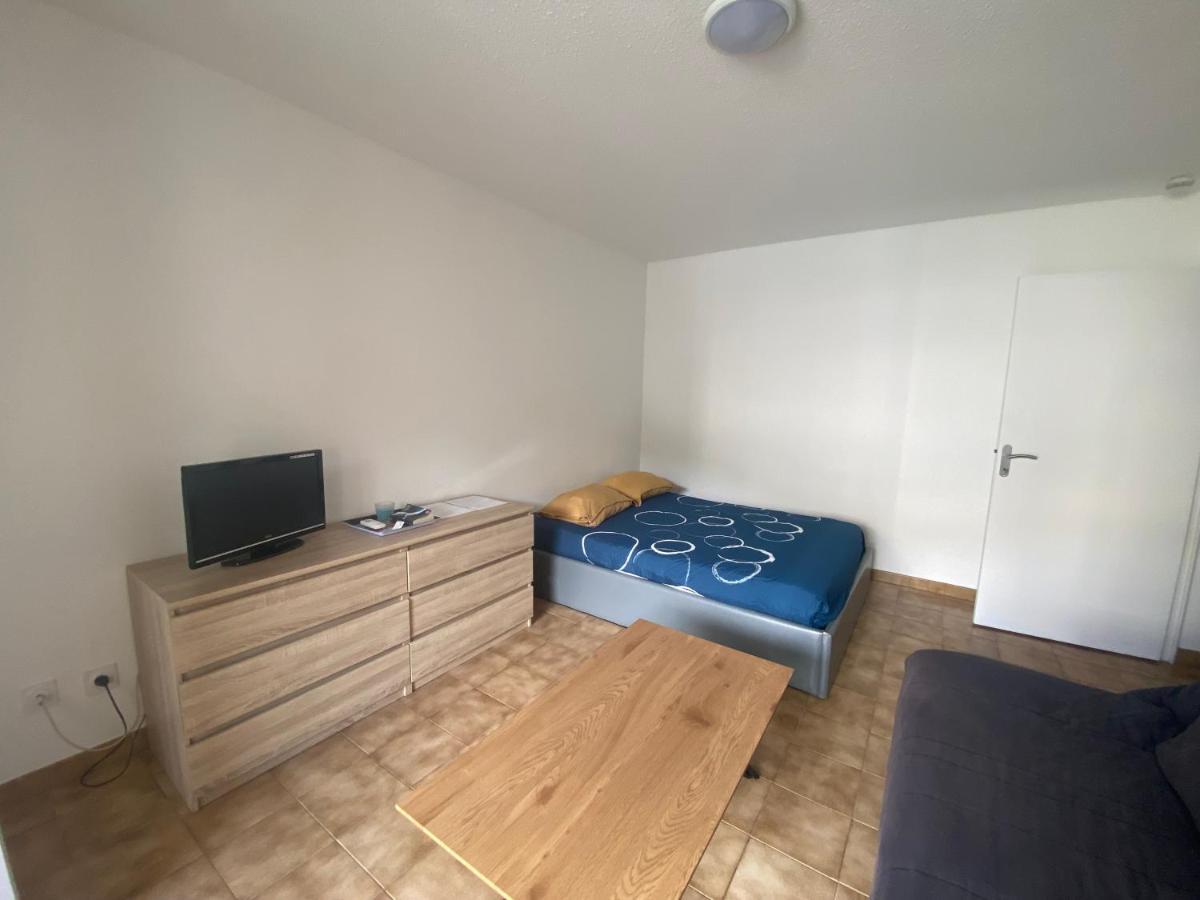 Studio Vue Montagne Avec Parking Gratuit Apartment Bastia  Bagian luar foto